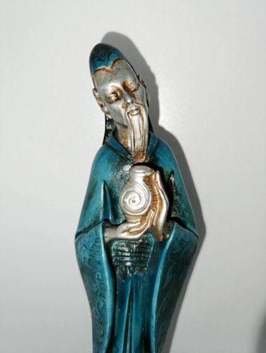 grande statuette en resine dorigine asiatique en bon etat