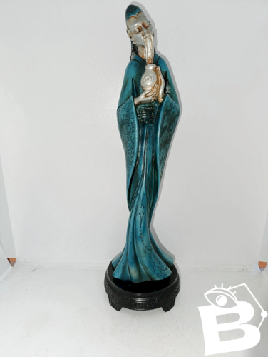 grande statuette en resine dorigine asiatique en bon etat