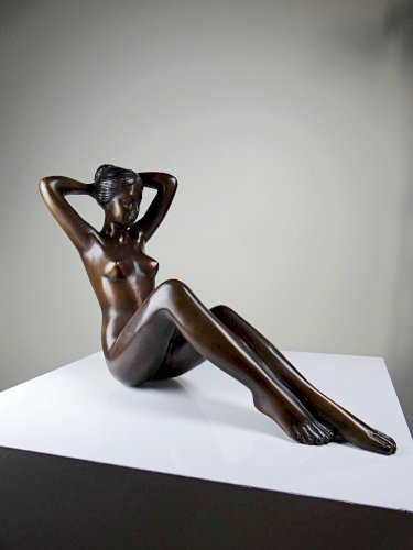 Grande statuette femme nue, Vénus en bronze de charme vintage