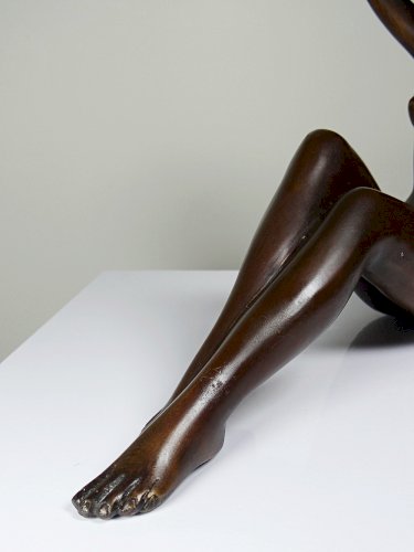 Grande statuette femme nue, Vénus en bronze de charme vintage