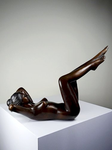 Grande statuette femme nue, Vénus en bronze de charme vintage