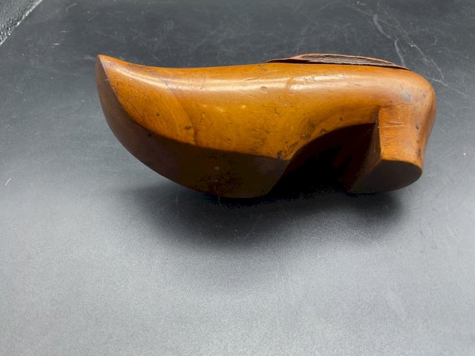 Grande tabatière chaussure sabot bois sculpté Art Populaire snuffbox XIXème