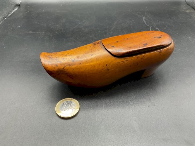 Grande tabatière chaussure sabot bois sculpté Art Populaire snuffbox XIXème