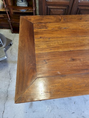 GRANDE TABLE 4 PIEDS DE FABRICATION ANCIENNE