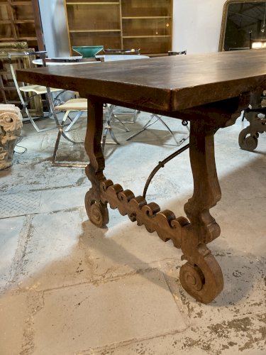 Grande Table de monastère avec entretoise en fer forgé  207 x 82