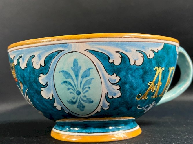 Grande tasse déjeuner à anse fleur de lys faïence Blois Bruneau Balon Ulysse