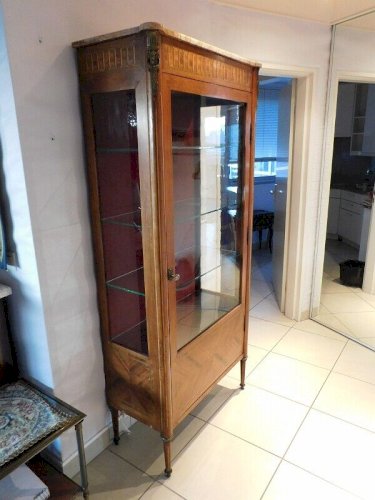 GRANDE VITRINE 1 PORTE EN MARQUETERIE STYLE LOUIS XVI