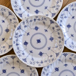 Large vintage flat plates Finlandia decor