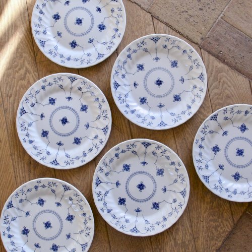 Grandes assiettes plates vintage décor Finlandia
