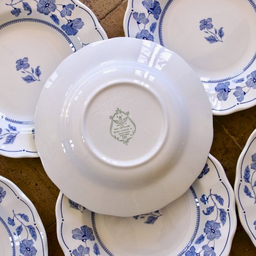 Grandes assiettes vintage italiennes signées Nueva Fontebasso