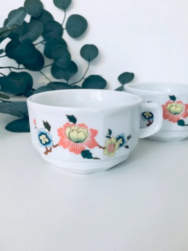 Grandes Tasses en porcelaine