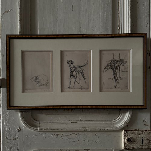 Gravure triptyque représentant un chien par Gilles Sorgue XXe A5718