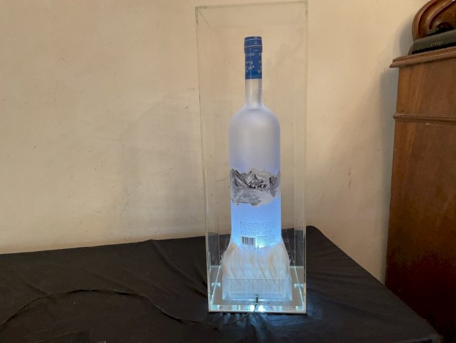 Grey Goose enseigne lumineuse Light Up Bottle Stand