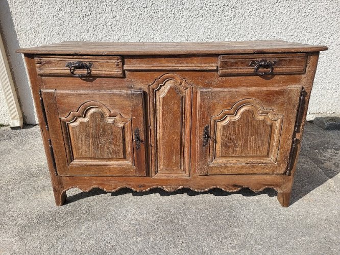 GROS BAHUT LOUIS XV EN CHENE A RESTAURER DU XVIII ème SIECLE
