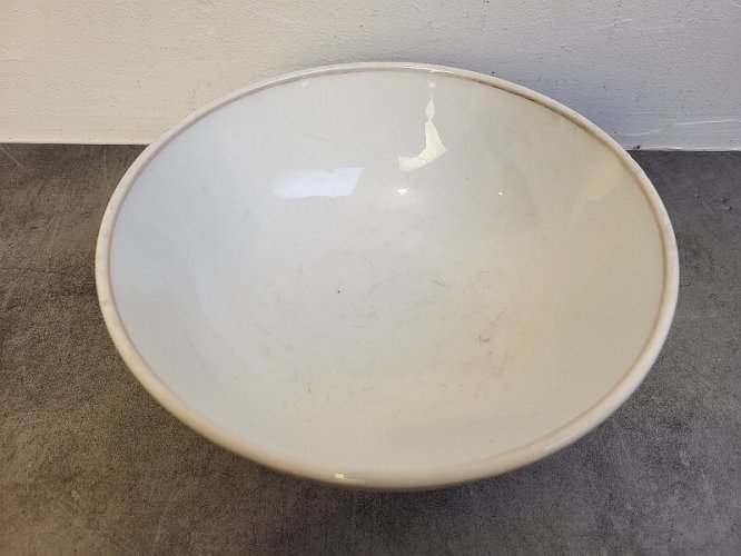 GROS BOL EN PORCELAINE BLANCHE ET DORURE