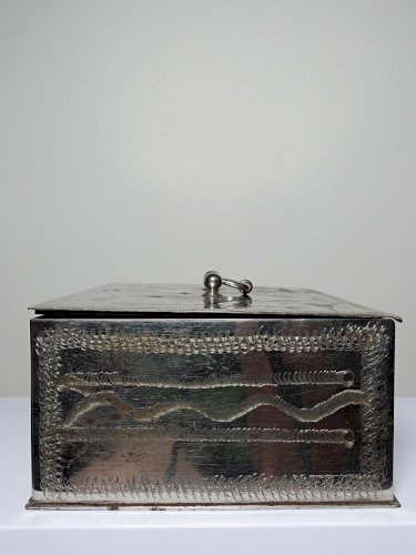 Gros coffre fort portable/caisse ancienne XIXe-XXe métal argenté