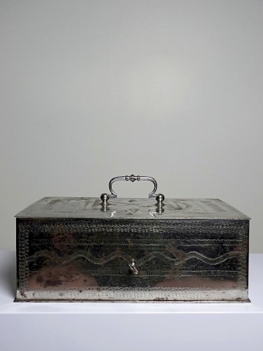 Gros coffre fort portable/caisse ancienne XIXe-XXe métal argenté