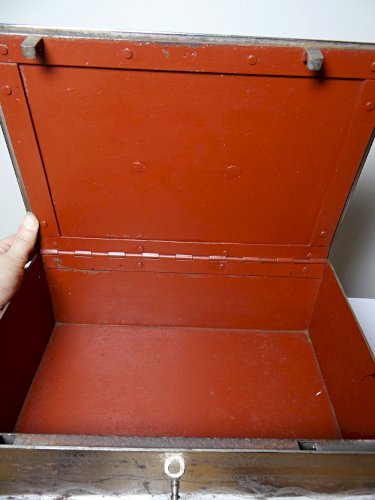 Gros coffre fort portable/caisse ancienne XIXe-XXe métal argenté
