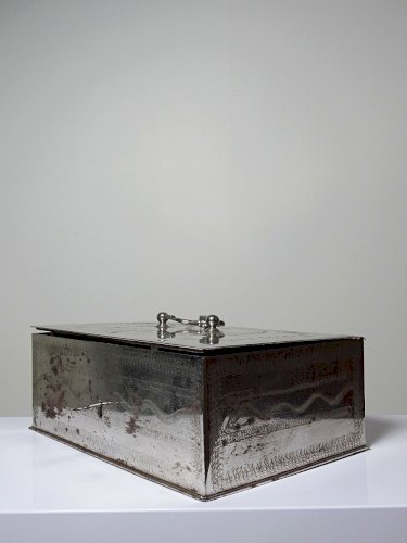 Gros coffre fort portable/caisse ancienne XIXe-XXe métal argenté