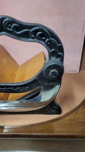 GROS COUPE PAIN TRANCHEUSE A PAIN BROT MAX