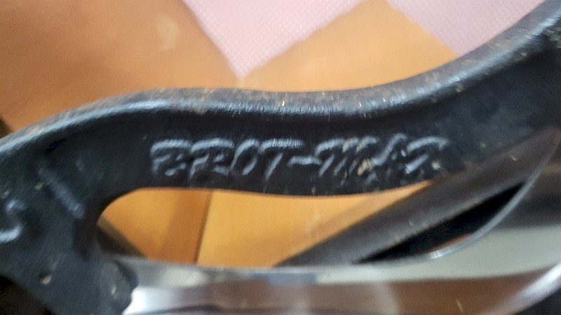 GROS COUPE PAIN TRANCHEUSE A PAIN BROT MAX