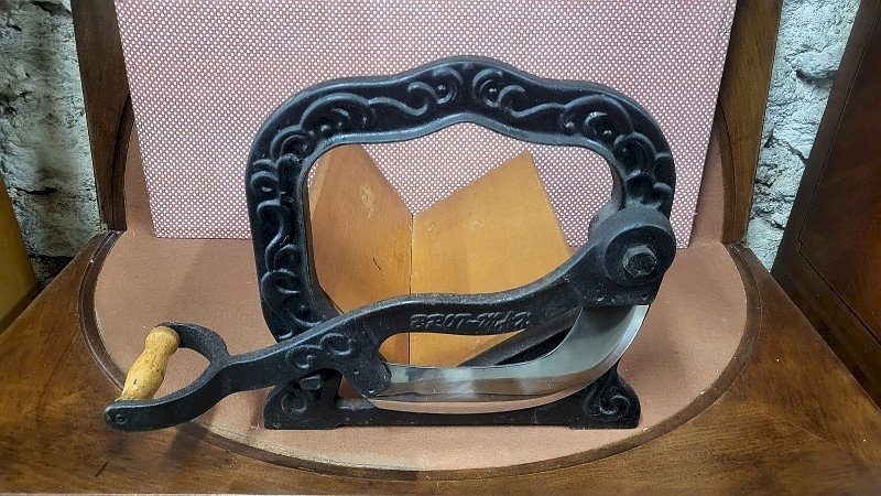 GROS COUPE PAIN TRANCHEUSE A PAIN BROT MAX