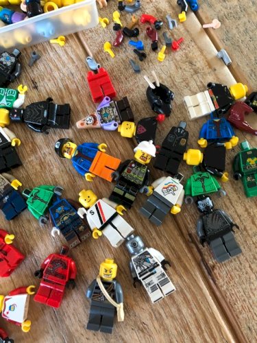 Gros lot de parties de figurines Lego et accessoires