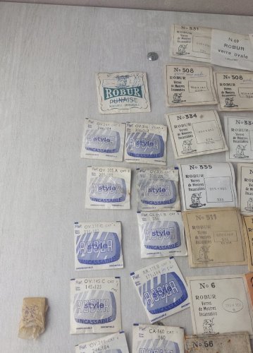 Gros lot de verres / vitres pour montres, Robur, Verlux, Tena