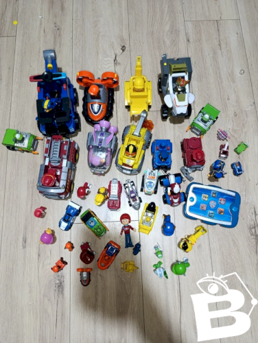 Gros lot pat patrouille d environ 40 pièces en bon état