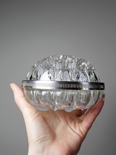 Gros pique fleurs en cristal cerclage métal argenté vintage Reims 31 alvéoles