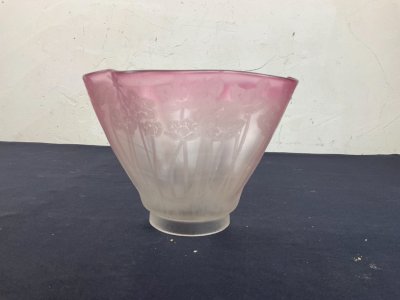 Gros tulipe De Lampe pétrole Baccarat , Saint Louis ....