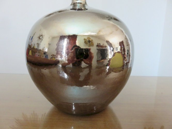 GROS VASE BOULE EN CERAMIQUE IRISEE STYLE RUELLAND ANNEES 60, 70