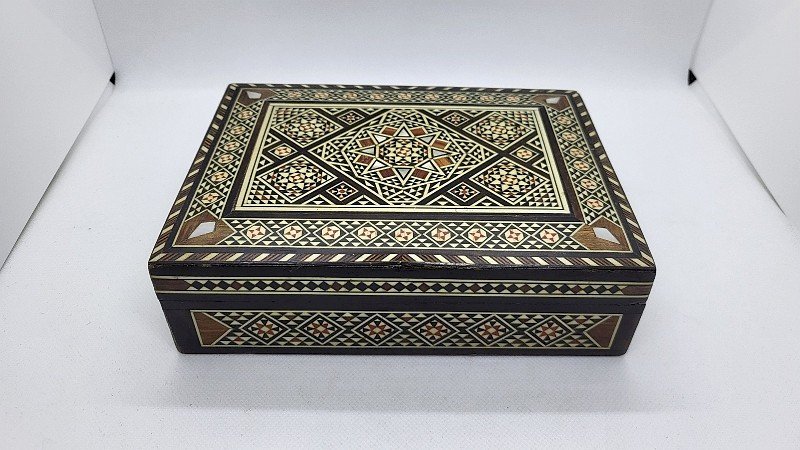 GROSSE BOITE EN BOIS MARQUETERIE DAMASQUINE N° 2
