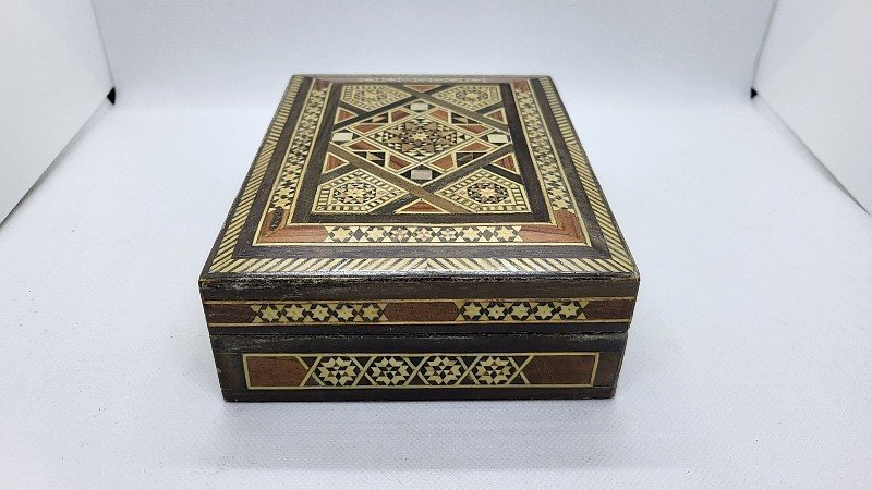 GROSSE BOITE EN BOIS MARQUETERIE DAMASQUINE N° 3