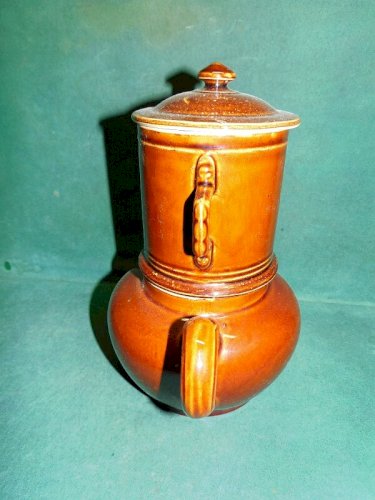 GROSSE CAFETIERE ANCIENNE EN FAÎENCE