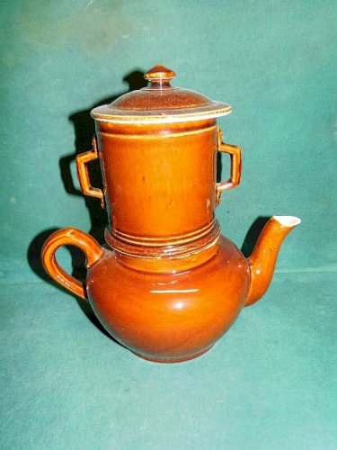 GROSSE CAFETIERE ANCIENNE EN FAÎENCE