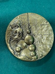 LARGE TABLE MEDAL IN BRONZE CALENDAR 2000 NO. 103