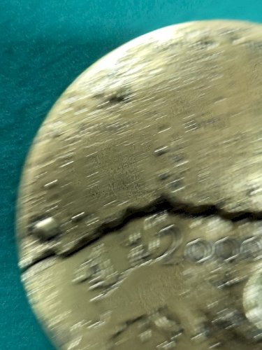 GROSSE MEDAILLE DE TABLE EN BRONZE CALENDRIER 2000 N° 103