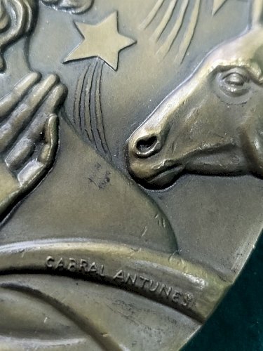 GROSSE MEDAILLE DE TABLE EN BRONZE NATAL 1973 N° 105