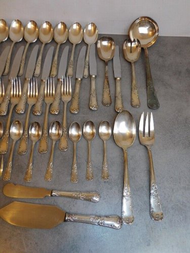 GROSSE MENAGERE DE 85 PIECES FRANCOIS FRIONNET MODELE LOUIS XV