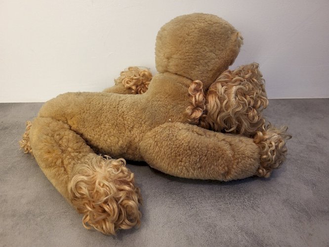 GROSSE PELUCHE ANCIENNE CHIEN COUCHE JOUET ANCIEN