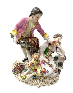 Groupe en porcelaine polychrome XIX siécle