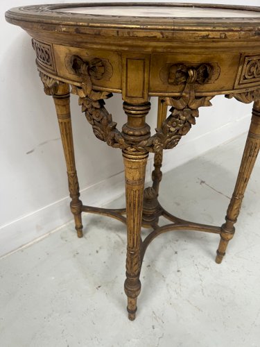 Guéridon de style Louis XVI en bois et stuc doré XIX siècle