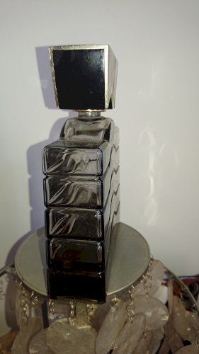 Guerlain, grand flacon de parfum factice, modèle Derby des années 80