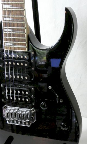 Guitare électrique Gio Ibanez GRG170DX fabriqué en  Indonésie