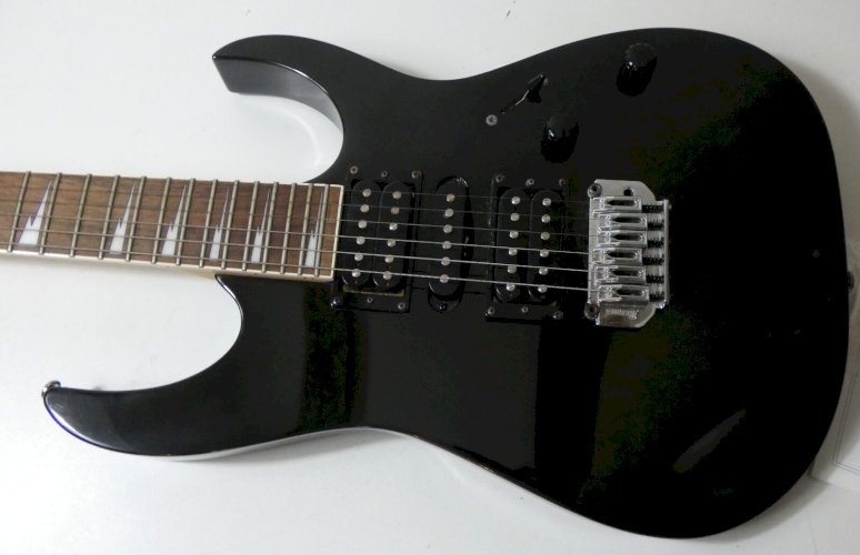 Guitare électrique Gio Ibanez GRG170DX fabriqué en  Indonésie