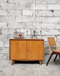Gustave, the low wooden sideboard No. 325