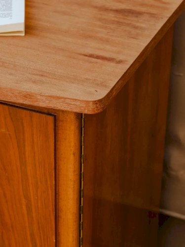 Gustave, le buffet en placage de teck N°487