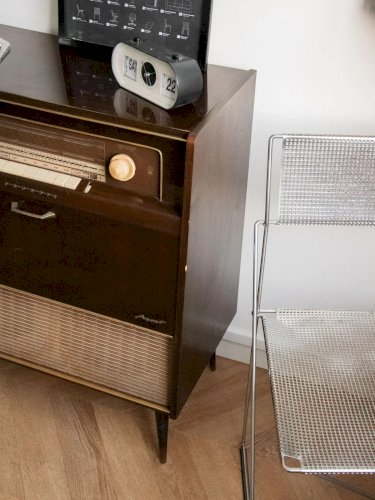 Gustave, le buffet vinyle en bois N°447