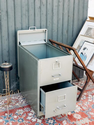 Gustave, le meuble de rangement en métal N°214